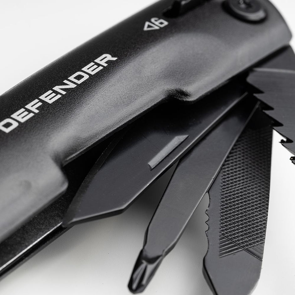 DEFENDER MULTI TOOL