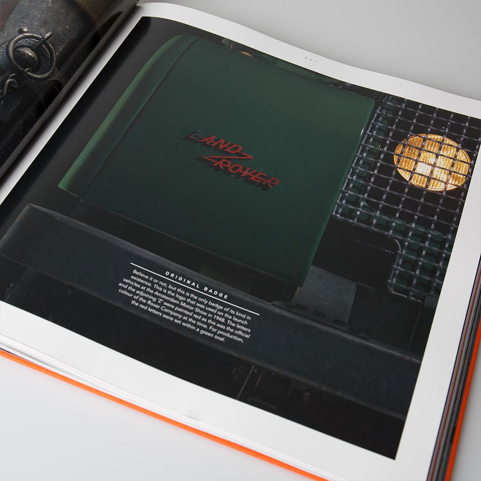 LAND ROVER ICON BOOK