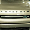 【工賃込・弊社取付】LAND ROVER ディフェンダー専用 フードエンブレム - ラプターライナー塗装仕上げ