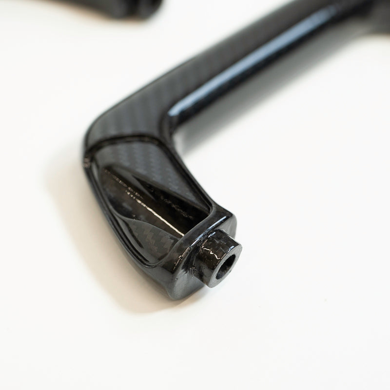 カーボンファイバー・グラブハンドル