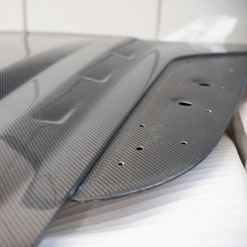 カーボンファイバー・ボンネット